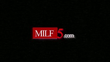StepSon Walks In On StepMom’s Squirting Surprise